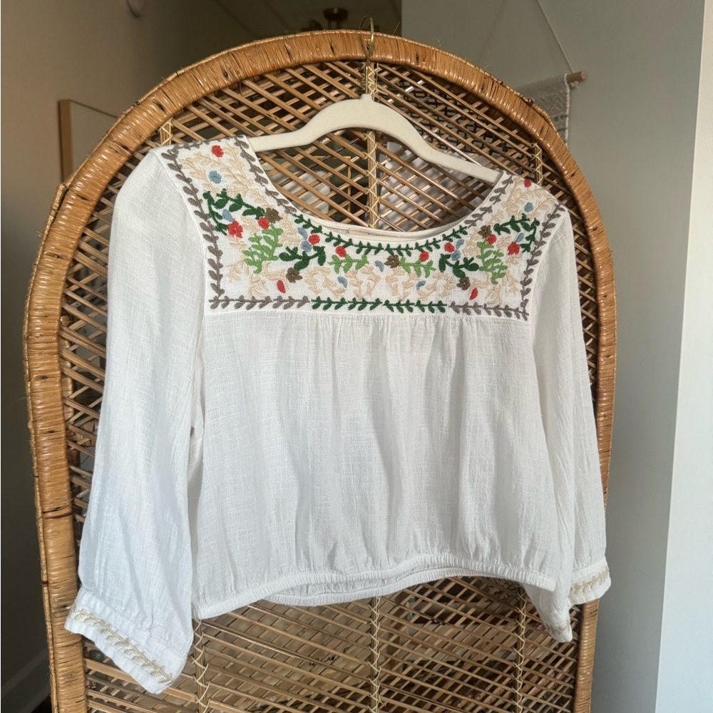 Chelsea & Violet Embroidered Cropped Blouse (L)